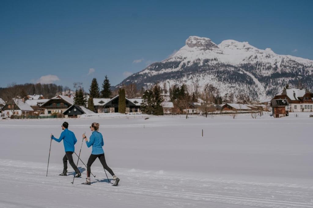 באד אאוסי Ausseerland Apartments - Relax, Ski, Hike And Bike, Garden, Parking, Bbq, Near Hallstatt, Loser, Tauplitz And Krippenstein, Free Wi-Fi And Netflix חדר תמונה